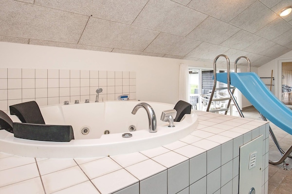 Foto van 14 persoons vakantie huis in Højslev - Vakantiehuis in Højslev - Spa