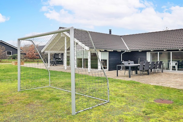 Foto van 14 persoons vakantie huis in Højslev - Vakantiehuis in Højslev - Outdoor