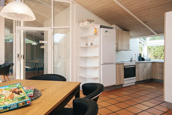 Foto van Luxe vakantieverblijf met zwembad - Vakantiehuis in Blåvand - Indoor