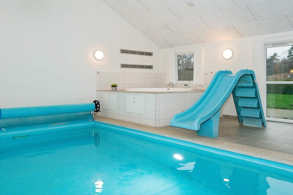 Foto van Luxe vakantieverblijf met zwembad - Vakantiehuis in Ebeltoft - Pool