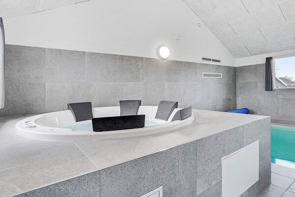 Foto van Luxe toevluchtsoord met zwembad in Kegnaes - Vakantiehuis in Sydals - Spa