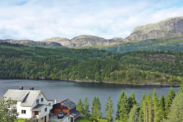 Foto van 10 persoons vakantie huis in Bygstad-By Traum - Vakantiehuis in Bygstad - WaterView