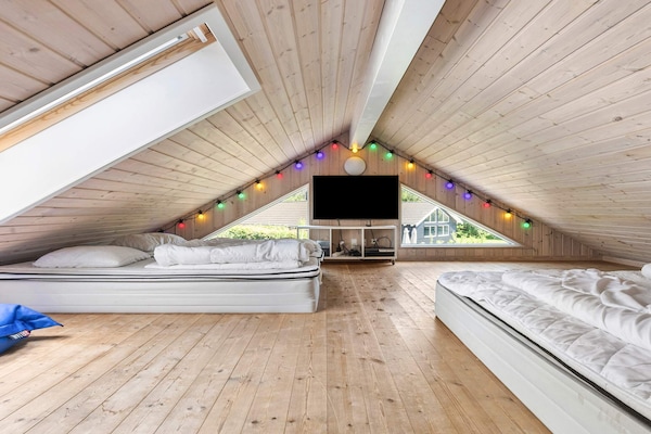 Foto van Luxe vakantieverblijf met zwembad - Vakantiehuis in Tisvildeleje - Indoor