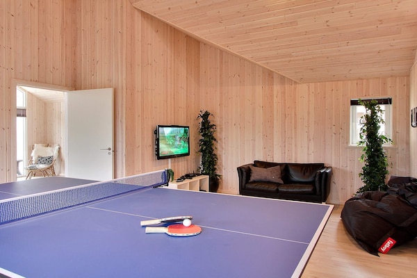 Foto van Luxe vakantieverblijf met zwembad - Vakantiehuis in Tisvildeleje - Indoor