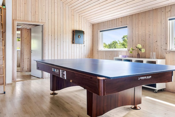 Foto van Luxe vakantieverblijf met zwembad - Vakantiehuis in Tisvildeleje - Untagged