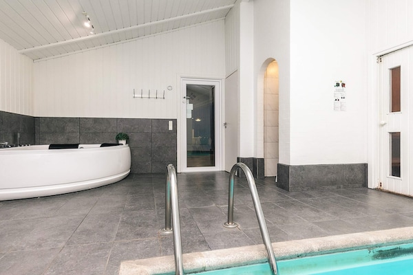 Foto van Luxe retraite met zwembad - Vakantiehuis in Løkken - Spa