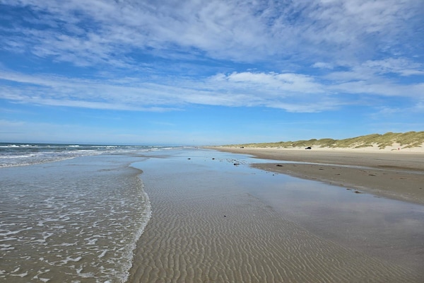 Foto van Luxe retraite met zwembad - Vakantiehuis in Løkken - WaterView