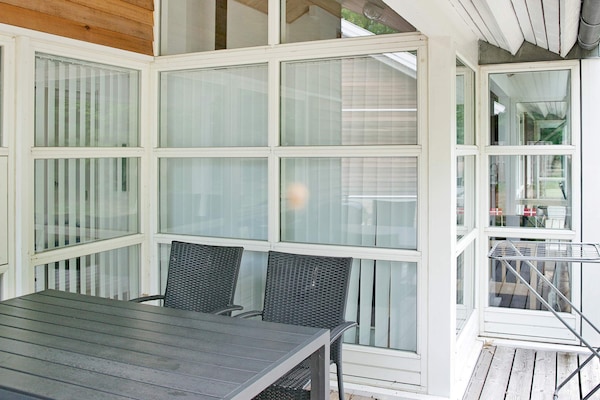 Foto van Modern cederhouten huisje vlak bij het strand - Vakantiehuis in Hasle - View