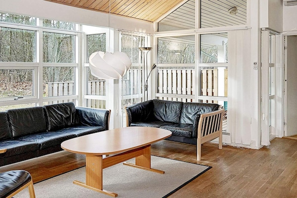 Foto van Modern cederhouten huisje vlak bij het strand - Vakantiehuis in Hasle - Indoor