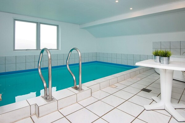 Foto van Luxe vakantieverblijf met zwembad - Vakantiehuis in Juelsminde - Pool