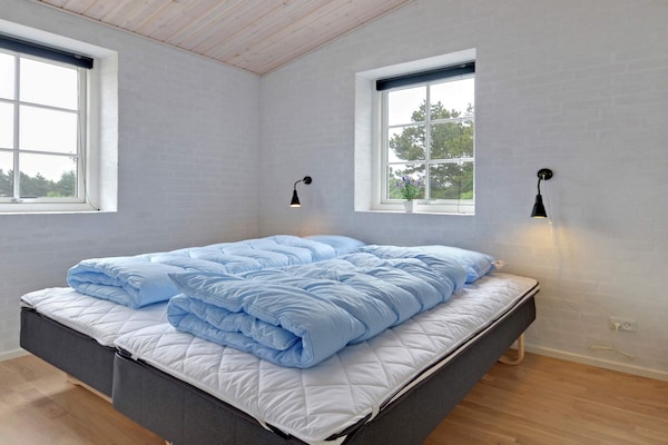 Foto van Luxe retraite met spa -- By Traum Ferienwohnungen - Vakantiehuis in Blåvand - Indoor