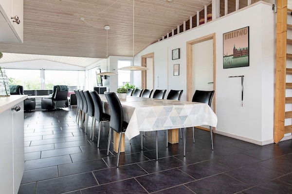 Foto van Luxe vakantieverblijf met zwembad - Vakantiehuis in Væggerløse - Indoor