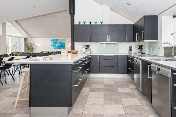 Foto van Luxe toevluchtsoord met zwembad - Vakantiehuis in Rømø - Indoor