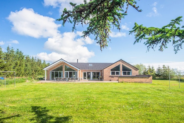 Foto van Luxe toevluchtsoord met zwembad - Vakantiehuis in Rømø - View