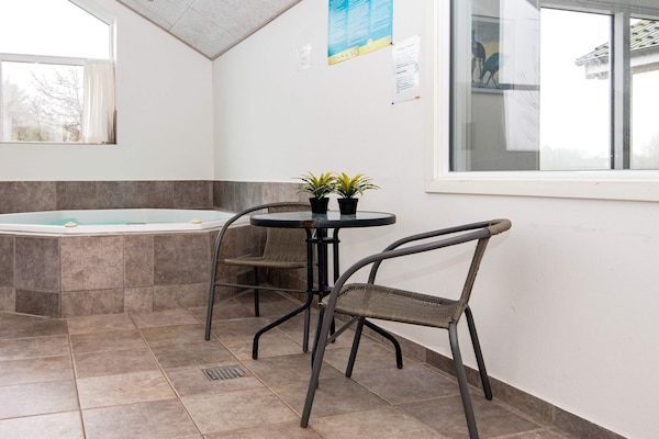 Foto van Luxe toevluchtsoord met zwembad - Vakantiehuis in Rømø - Spa