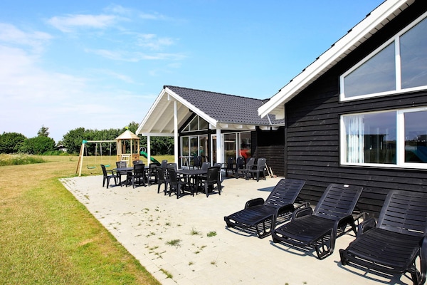 Foto van Luxe villa met zwembad aan zee - Vakantiehuis in Bogense - View