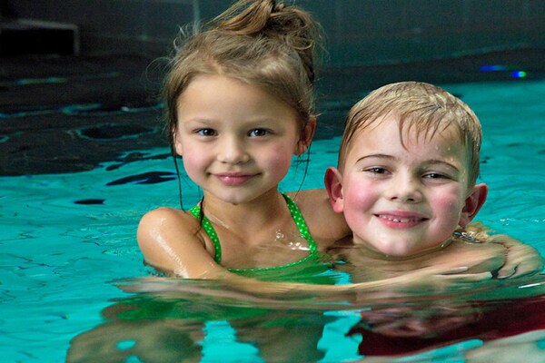 Foto van 6 persoons vakantie huis op een vakantie park in Rømø - Pool