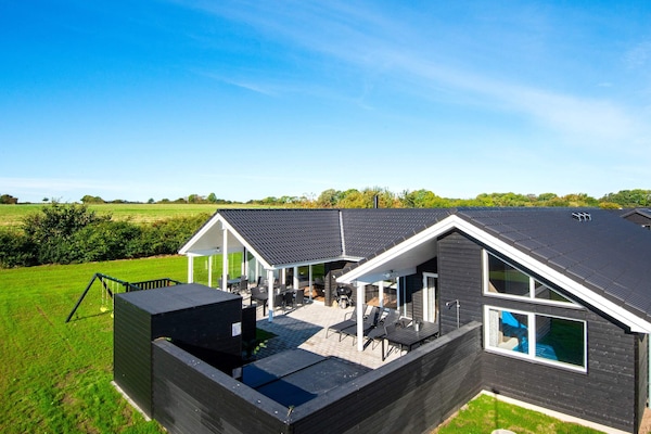 Foto van Luxe vakantieverblijf in Mommark - Vakantiehuis in Sydals - Outdoor