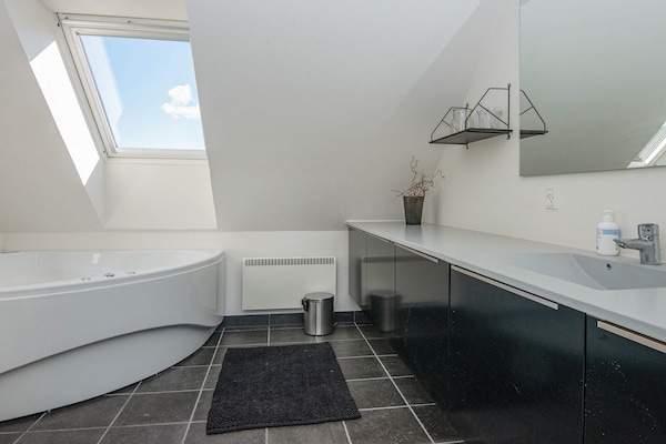 Foto van Panoramisch toevluchtsoord met Spa - Vakantiehuis in Ranum - Indoor
