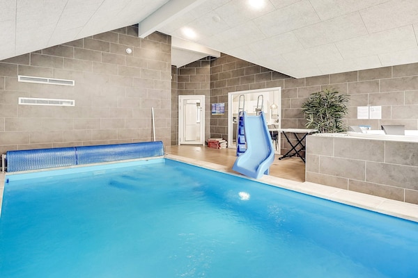 Foto van Luxe retraite met zwembad - Vakantiehuis in Jægerspris - Pool