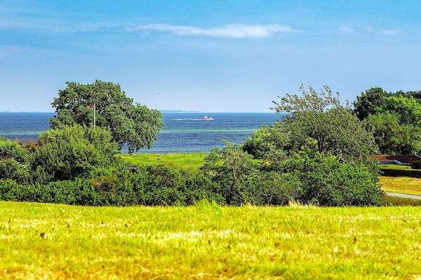 Foto van Vakantiehuis aan de kust met spa en sauna - Vakantiehuis in Rudkøbing - WaterView