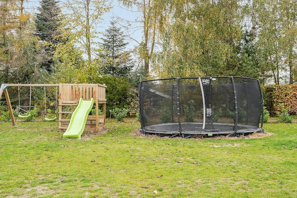 Foto van Luxe vakantieverblijf met zwembad - Vakantiehuis in Væggerløse - View