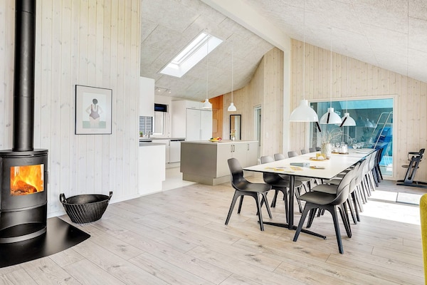 Foto van Luxe retraite voor 18 -- By Traum Ferienwohnungen - Vakantiehuis in Spøttrup - Indoor
