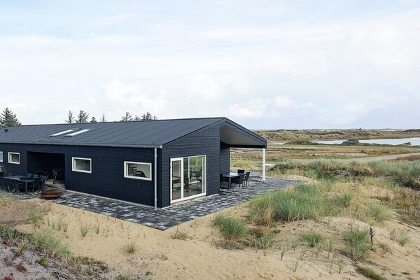 Foto van Modern toevluchtsoord in Graerup - Vakantiehuis in Oksbøl - WaterView