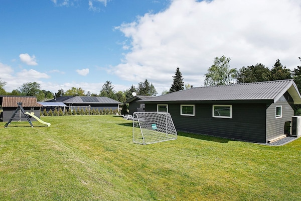 Foto van Zwembadparadijs in Helberskov - Vakantiehuis in Hadsund - Outdoor
