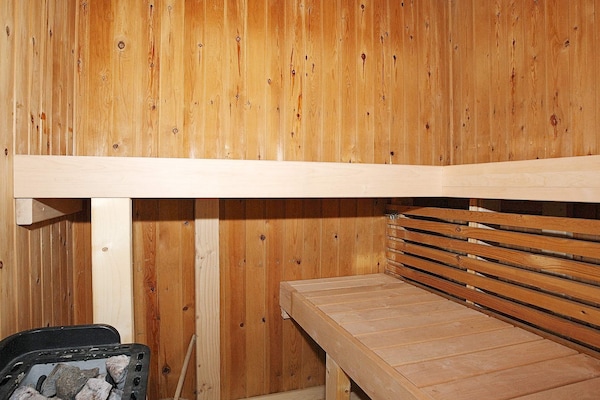 Foto van Zwembadparadijs in Helberskov - Vakantiehuis in Hadsund - Sauna