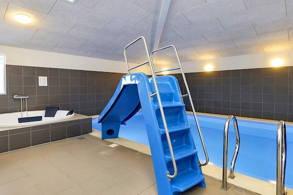 Foto van 18 persoons vakantie huis in Løkken - Vakantiehuis in Løkken - Pool