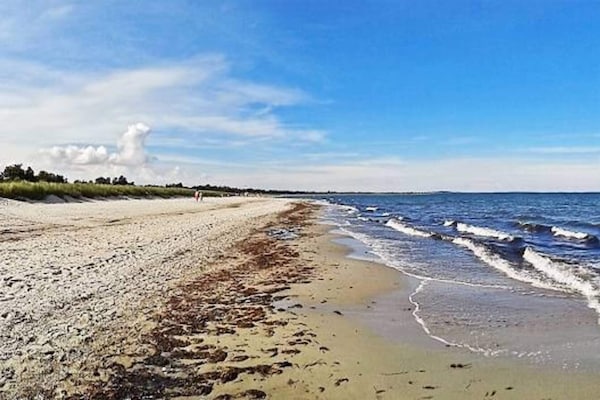 Foto van Luxe strandretraite in Væggerløse - Vakantiehuis in Væggerløse - WaterView