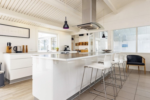 Foto van Luxe strandtoevlucht -- By Traum Ferienwohnungen - Vakantiehuis in Humble - Indoor