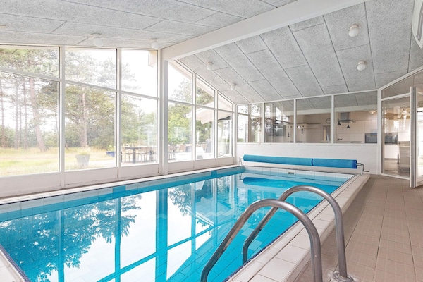 Foto van Luxe strandtoevlucht -- By Traum Ferienwohnungen - Vakantiehuis in Humble - Pool