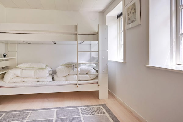 Foto van 14 persoons vakantie huis in Rønne-By Traum - Vakantiehuis in Rønne - Indoor