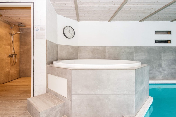 Foto van 12 persoons vakantie huis in Nordborg - Vakantiehuis in Nordborg - Spa