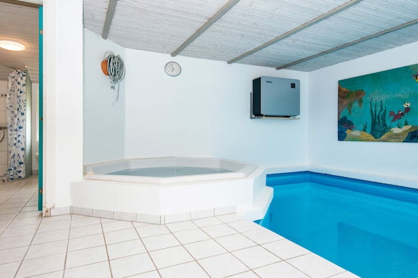 Foto van Luxe poolhouse vlakbij het strand - Vakantiehuis in Nordborg - Pool