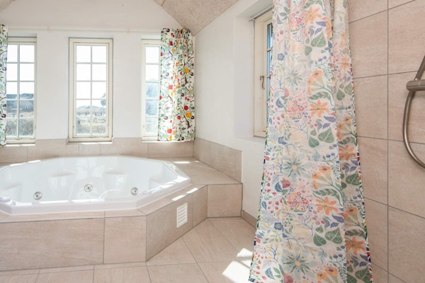 Foto van 10 persoons vakantie huis in Blåvand - Vakantiehuis in Blåvand - Spa