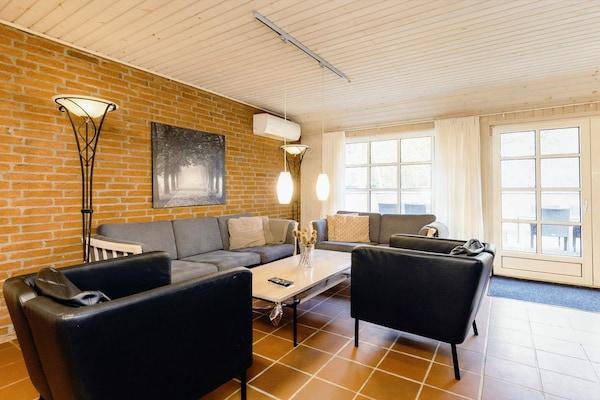 Foto van Luxe strandhuis Marielyst - Vakantiehuis in Væggerløse - Indoor