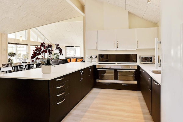 Foto van Luxe villa met zwembad -- By Traum Ferienwohnungen - Indoor