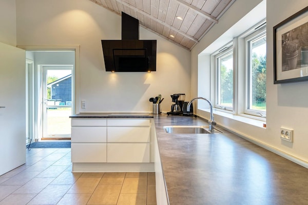 Foto van Luxe retraite met spa -- By Traum Ferienwohnungen - Vakantiehuis in Væggerløse - Indoor