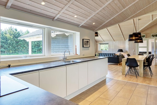 Foto van Luxe retraite met spa -- By Traum Ferienwohnungen - Vakantiehuis in Væggerløse - Indoor