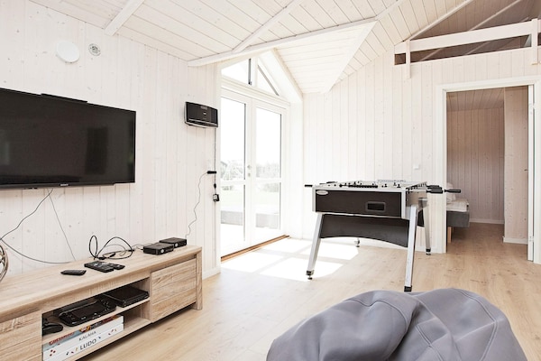 Foto van Luxe retraite met spa -- By Traum Ferienwohnungen - Vakantiehuis in Væggerløse - Indoor