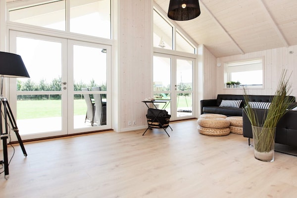 Foto van Luxe retraite met spa -- By Traum Ferienwohnungen - Vakantiehuis in Væggerløse - Indoor
