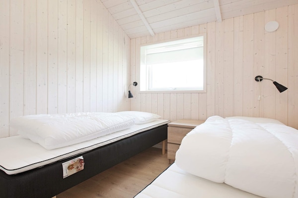 Foto van Luxe retraite met spa -- By Traum Ferienwohnungen - Vakantiehuis in Væggerløse - Indoor