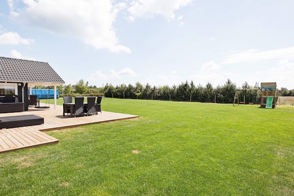Foto van Luxe retraite met spa -- By Traum Ferienwohnungen - Vakantiehuis in Væggerløse - View