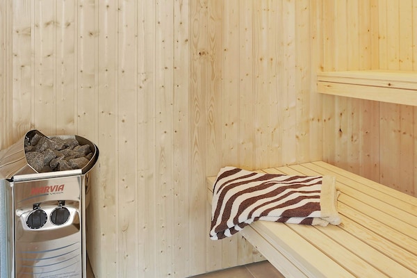 Foto van Luxe vakantieverblijf in Marielyst - Vakantiehuis in Idestrup - Sauna