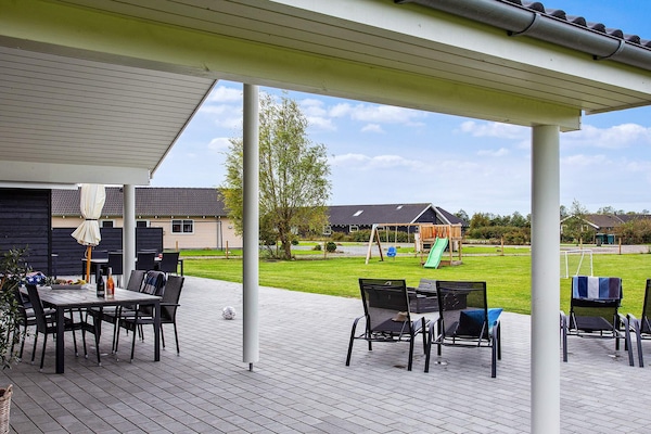 Foto van Luxe vakantieverblijf in Marielyst - Vakantiehuis in Idestrup - View