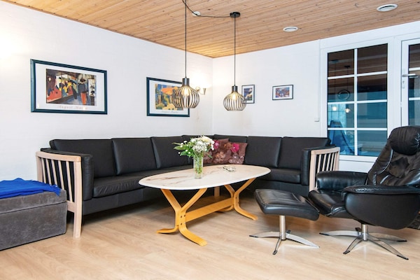 Foto van Luxe zwembad retraite -- By Traum Ferienwohnungen - Vakantiehuis in Ulfborg - Indoor