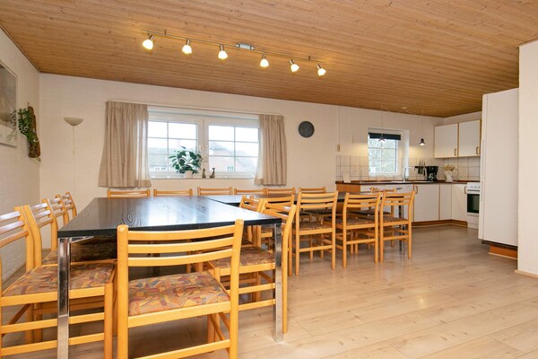 Foto van Luxe zwembad retraite -- By Traum Ferienwohnungen - Vakantiehuis in Ulfborg - Indoor
